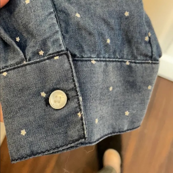 Shirt, brand: American Eagle Outfiters, size: large, blue/denim - Picture 3 of 4